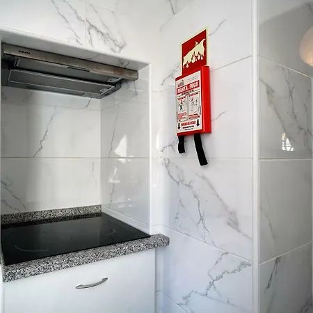 Trendy Alcantara Apartment *